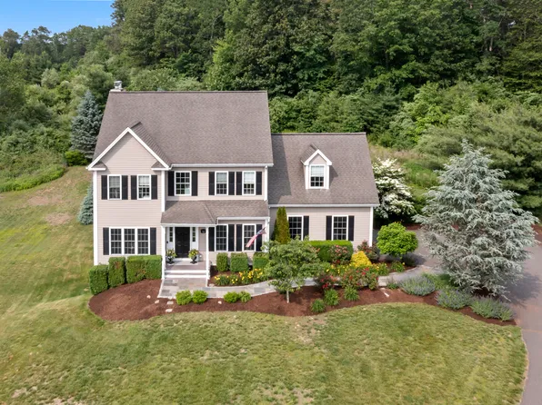 11 Quarry Ridge Road, Newtown, CT 06482