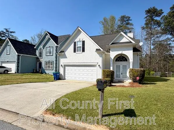 2215 Lake Royale Dr, Riverdale, GA 30296