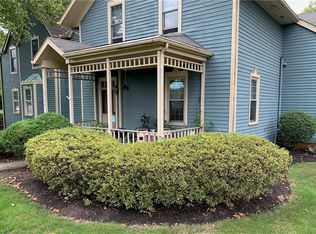 39 Hudson Common Dr, Hudson, OH 44236
