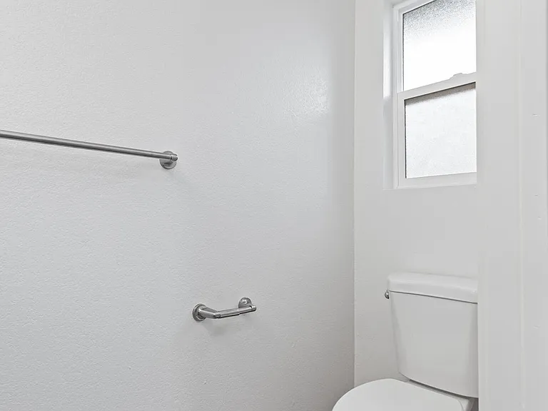 Stony Creek Apartments — Photo 19