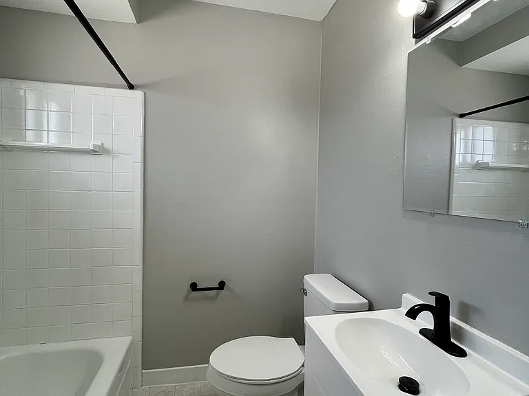4059 Longtin Ave — Photo 8