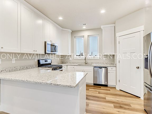 4th image of 1098 S High Ridge Rd
