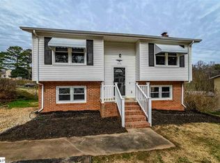 204 Sharon Ln, Easley, SC 29640