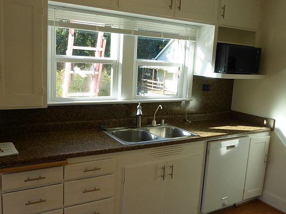 5th image of 5109 154th Ave NE