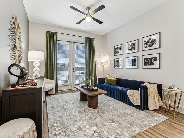 The Metro at Clearview