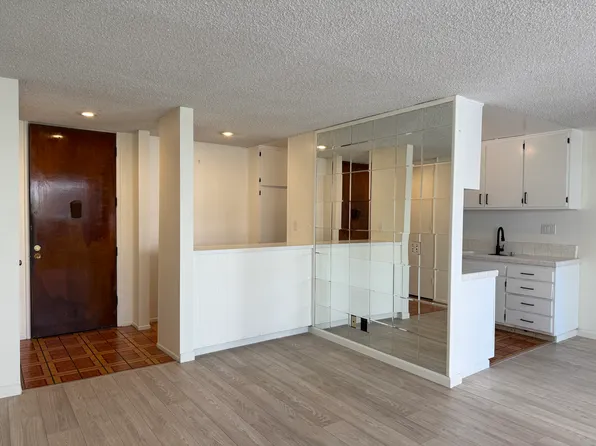 5900 Canterbury Dr APT A123, Culver City, CA 90230