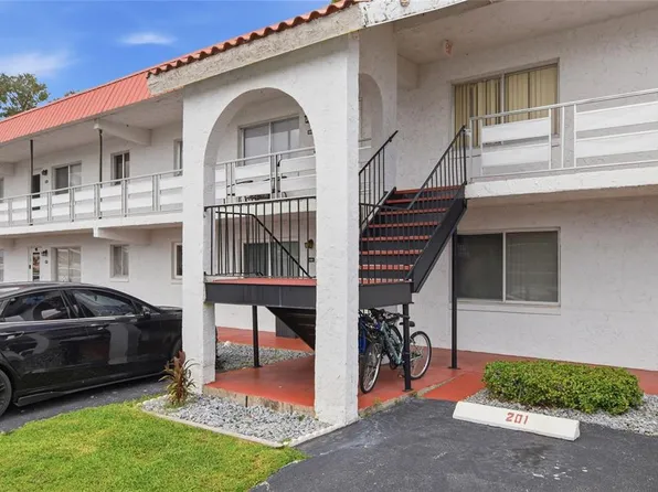 1100 MARTINIQUE DRIVE #203, WINTER HAVEN, FL 33884
