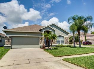 2221 Windcrest Lake Cir, Orlando, FL 32824