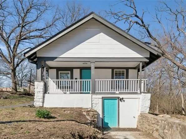 5822 Agnes Ave, Kansas City, MO 64130