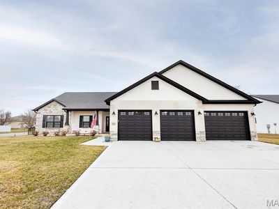 1113 Menominee Trl, Mascoutah, IL, 62258