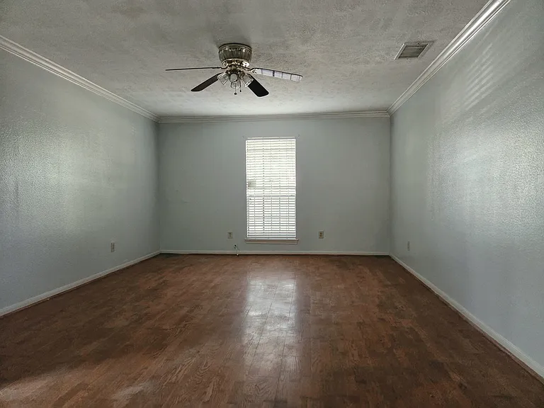 8826 Heatherly Dr — Photo 17
