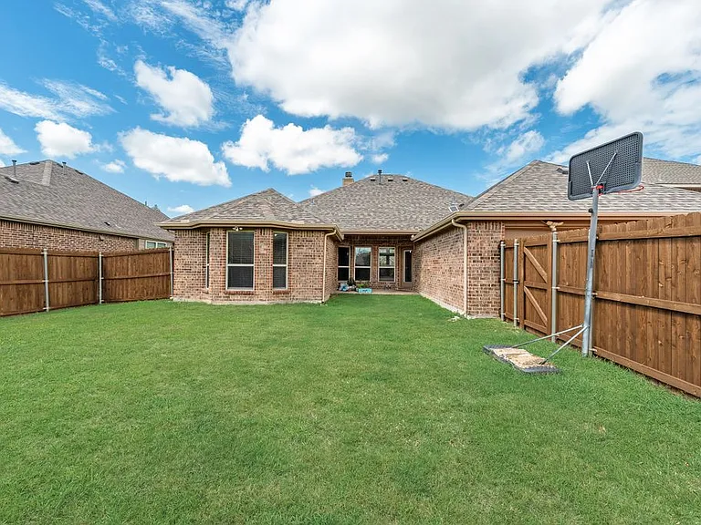 2605 Idlewood Dr — Photo 19