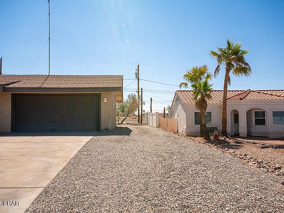 2nd image of 3556 Chemehuevi Blvd