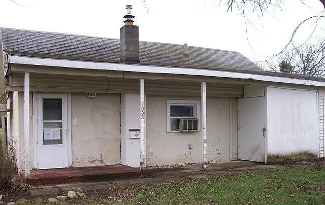 1st image of 1002 Chicago Ave
