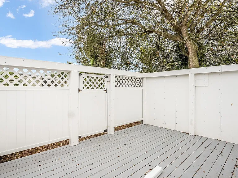1680 SW 84th Ave — Photo 31