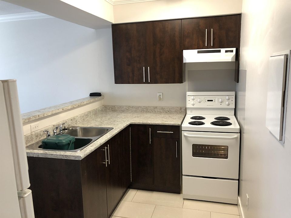 2nd image of 5520 Joyce St #313