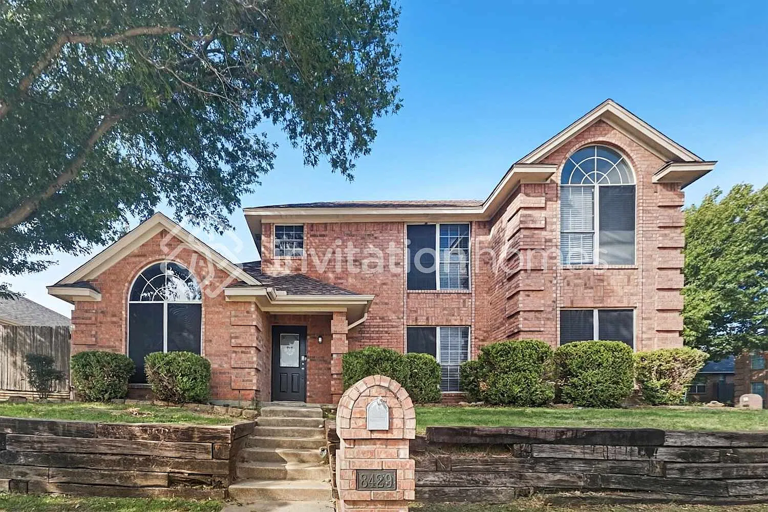 8429 Golf Club Cir Fort Worth, TX 76179 — Photo 1