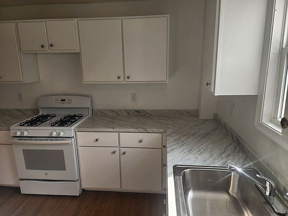 4th image of 36 N Rodney Dr