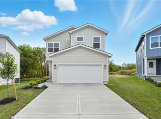701 Glenn Cir, Raymore, MO 64083