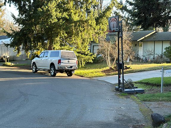 4th image of 12221 218th Avenue Ct E