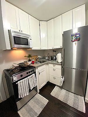 1st image of 326 W 47th St APT 5D
