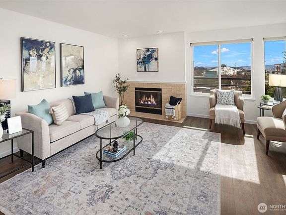 5th image of 150 Valley Street #302