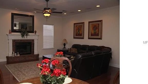 2nd image of 945 Square Lake Dr
