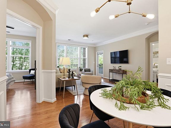 3rd image of 7 Granite Pl Unit 214