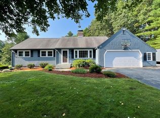 16 Pierce Ave, Westford, MA 01886