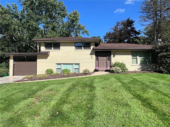 2nd image of 104 Randy Dr