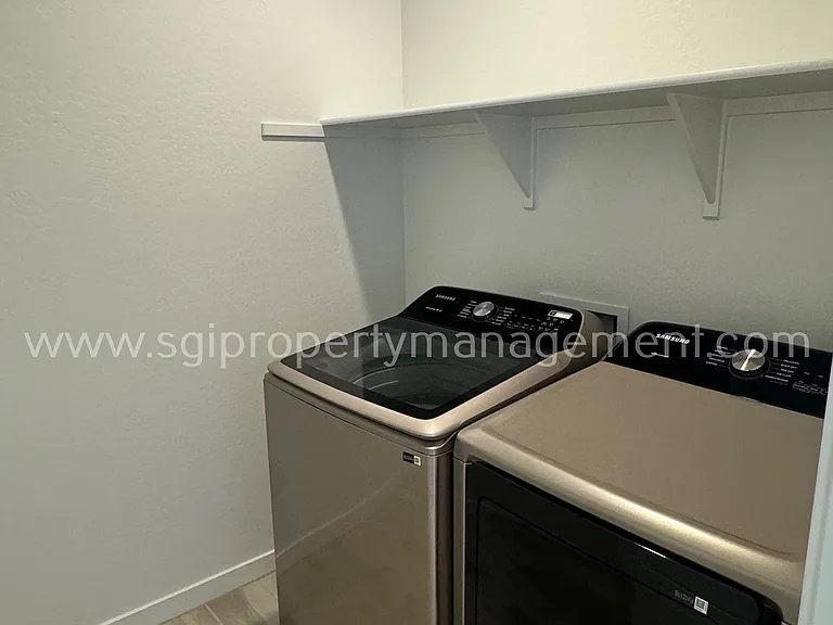 644 S Heron Ln — Photo 6