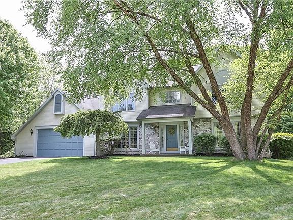 2nd image of 7639 Hillside Dr