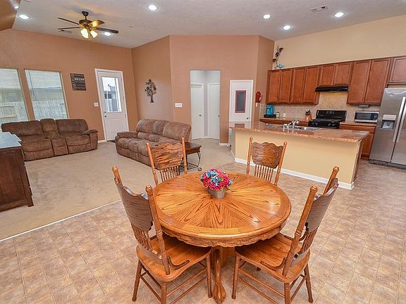 4th image of 4330 Foster Gardens Ln