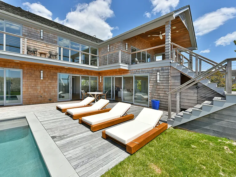 451 Dune Rd — Photo 43