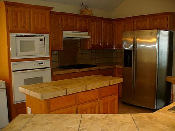 3rd image of 4828 Monte Vista Ln