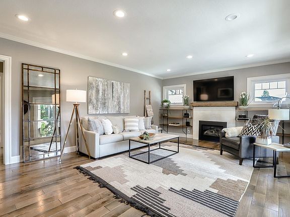 4th image of 17921 Saratoga Los Gatos Rd