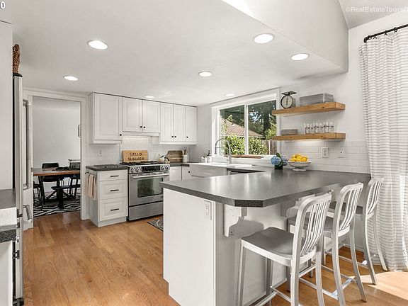 5th image of 17430 Schalit Way