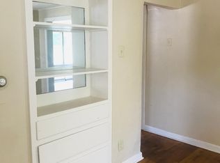 818 S Summit St, Iowa City, IA