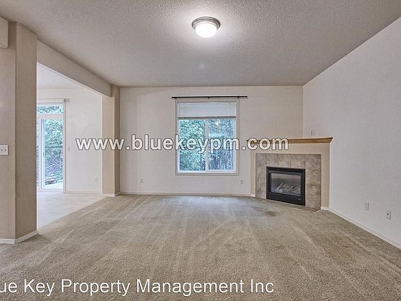 3rd image of 510 NW 153rd St