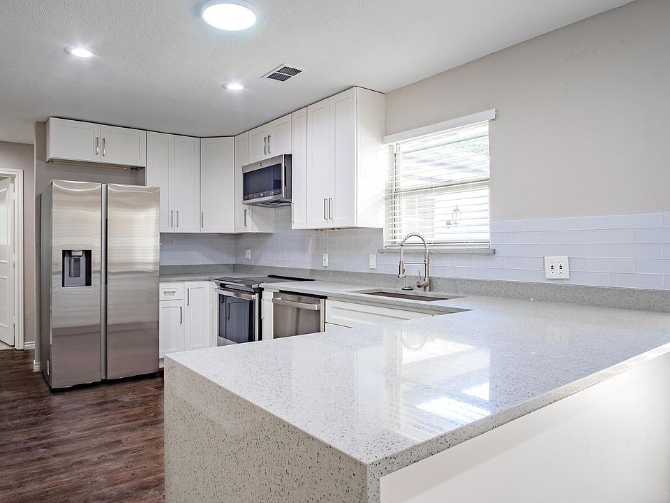 1st image of 15820 Meadow Vista Dr #15686434
