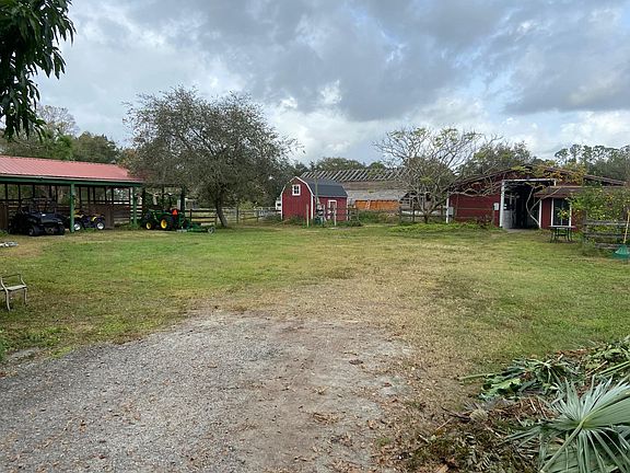 Field in front of Main Barn and Second Barn