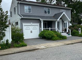 300 Mulberry Ln, West Hempstead, NY 11552