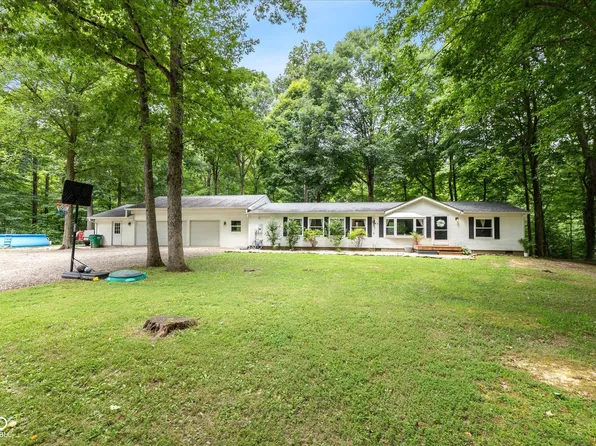 3247 N Hurricane Hls, Paragon, IN 46166