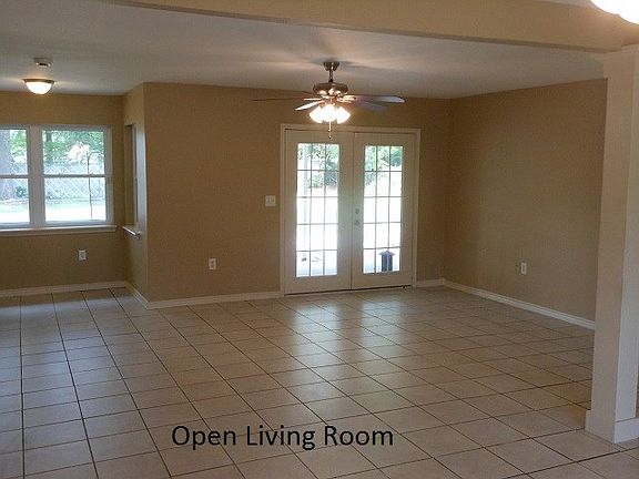 2nd image of 611 Willow Bend Dr