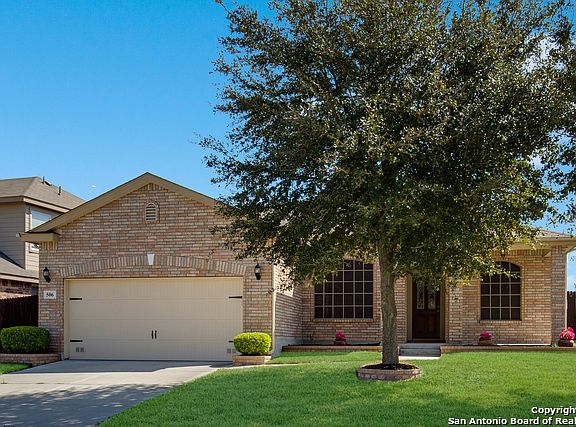 2nd image of 506 Baltustrol Dr