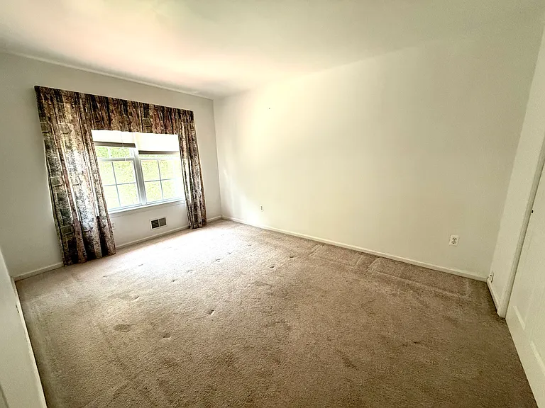 16 Goldfinch Rd — Photo 12