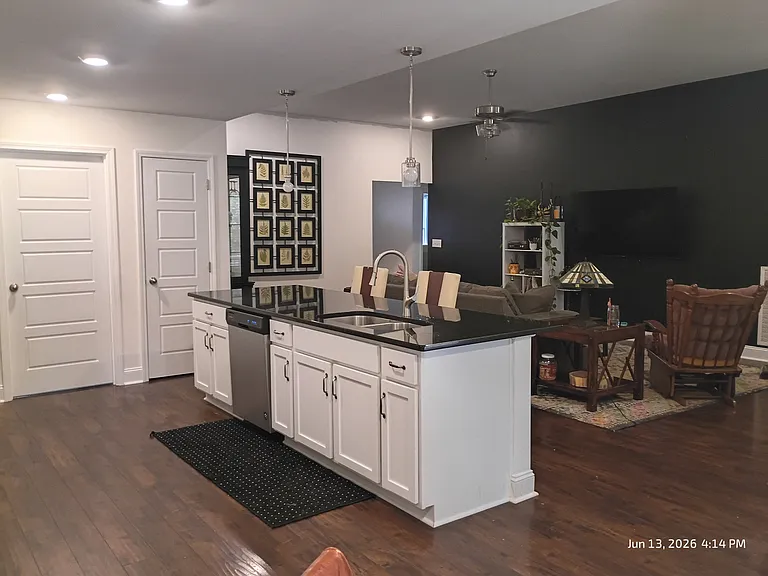 Jackie Lorraine Dr — Photo 11