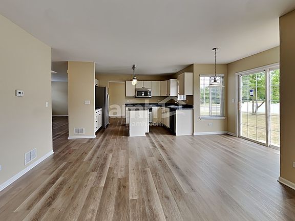 4th image of 13125 W Newcastle Ln
