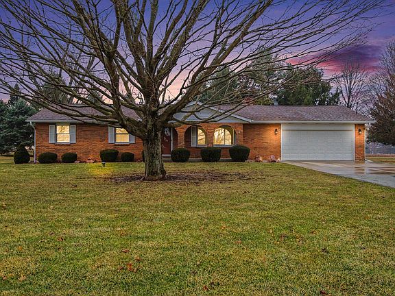 2nd image of 124 Smoke Rd