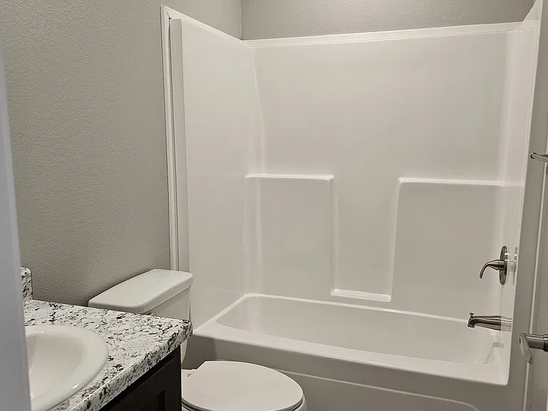 4600 Cumberland Farm Cir — Photo 13